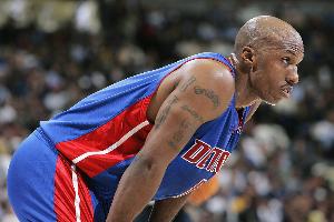 联盟最长连胜！活塞上次至少九连胜是07-08赛季 比卢普斯还是主力