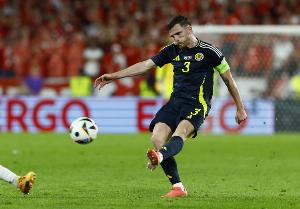 罗伯逊：我希望球迷们能够准备好，无论发生什么都能全力支持我们