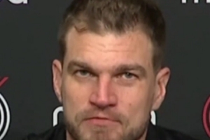 媒体人：杨瀚森打得好 主帅接受采访时自然也会多说他几句