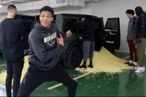 解密NBA“职场PUA”！菜鸟被逼表演是常态 这些骚操作才绝