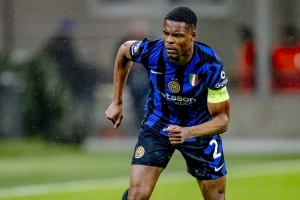 米体：邓弗里斯可能因伤错过米兰德比 泽林斯基有望复出首发