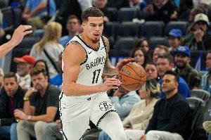 当记首功！小波特末节8中7轰16分定胜局 全场21中13砍33分8板2助