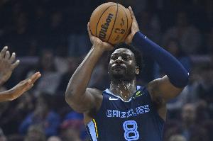 三分5中0！小贾伦·杰克逊半场9中3拿到7分2板 正负值-18最低