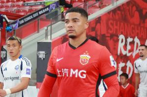 蒋光太、莱昂纳多、加布里埃尔因伤缺阵，蒯纪闻等人带伤咬牙坚持