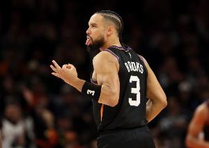 狄龙：我们自己打败了自己 随意传球造成了失误而火箭抓住了机会