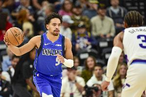 还在进！小内姆哈德再中三分球 湖人仅领先1分