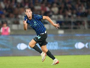 埃斯波西托：劳塔罗以身作则领导球队，永远感激他对我的关照