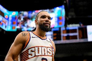 无限让东契奇单打！湖人一打四看无可奈何 后场防守仍是最大短板