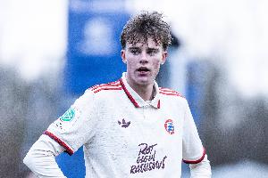 踢球者：若拜仁外租小将扬森未来被转售，草蜢将按比例获得分成