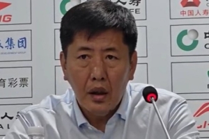 丁伟：特别感谢吴前能够做到以老带新 带领全队前进