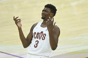 出场时间有点少！拖布13分钟6投4中&三分4中3 砍下14分6篮板2盖帽