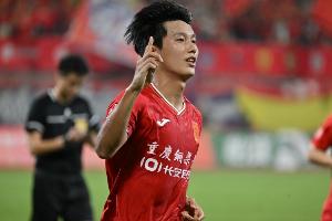 向余望：赛季目标20球没有达到，但是球队目标完成了