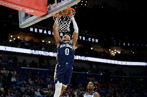 今天搞个三双？7号秀费尔斯上半场9中4&三分2中2 砍下12分6板6助