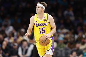 苏群：里夫斯背靠背80分 虽不如上次92分但再次证明了得分爆发力