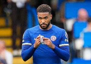 队内标杆！电讯报：里斯·詹姆斯在更衣室作用大，帮助管理球队