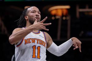 布伦森尼克斯生涯第66次单场30+且命中率50%+ 队史第二仅次尤因