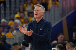 太不容易！勇士库追巴等6人伤缺 超级残阵客场力克强敌骑士