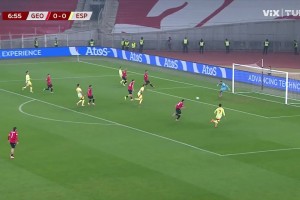 西班牙再下一城！法比安妙传苏比门迪领球挑射破门！