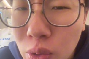 东契奇：NBA杯很不错，但就是地板非常滑，很危险！