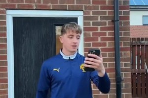 还不如不改！葡萄牙球迷看C罗不在世界杯海报上