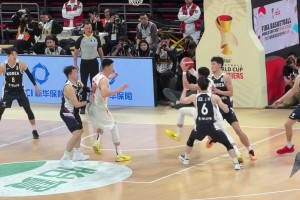 三分14中9！李贤重vs男篮打出代表作33分14板集锦