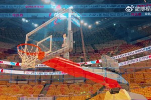 中国男篮主场迎战韩国 目前五棵松观众座位已化身黄色海洋！