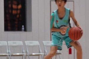 不守男德！杰弗森搞笑采访布伦森：你眼睛为什么往我这里乱瞟啊？