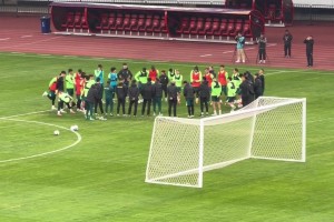 终极之战！实拍：国安完成足协杯决赛赛前踩场，全队气氛很好