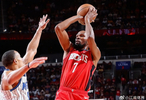 绝境翻盘！火箭加时险胜魔术豪取5连胜，杜兰特关键中投杀死比赛，申